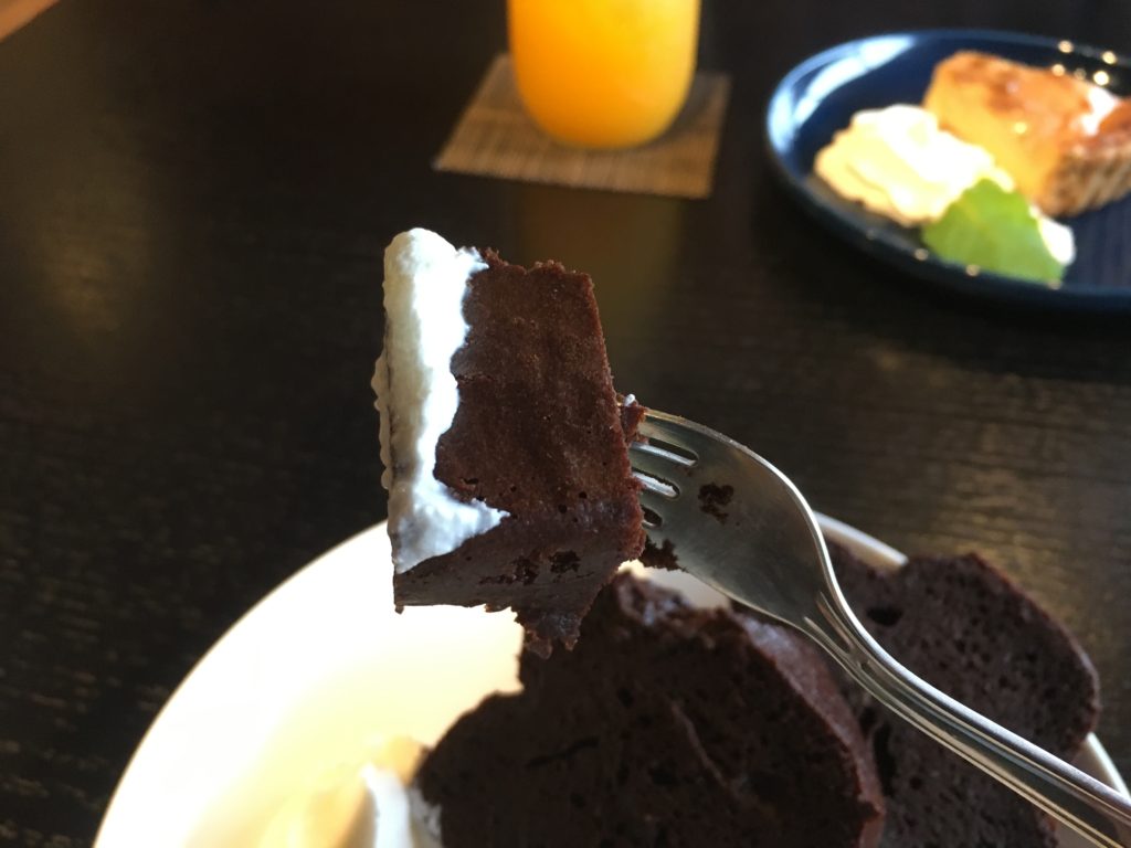 B3CCF005-A463-4723-96EF-8C777EB6F7D8