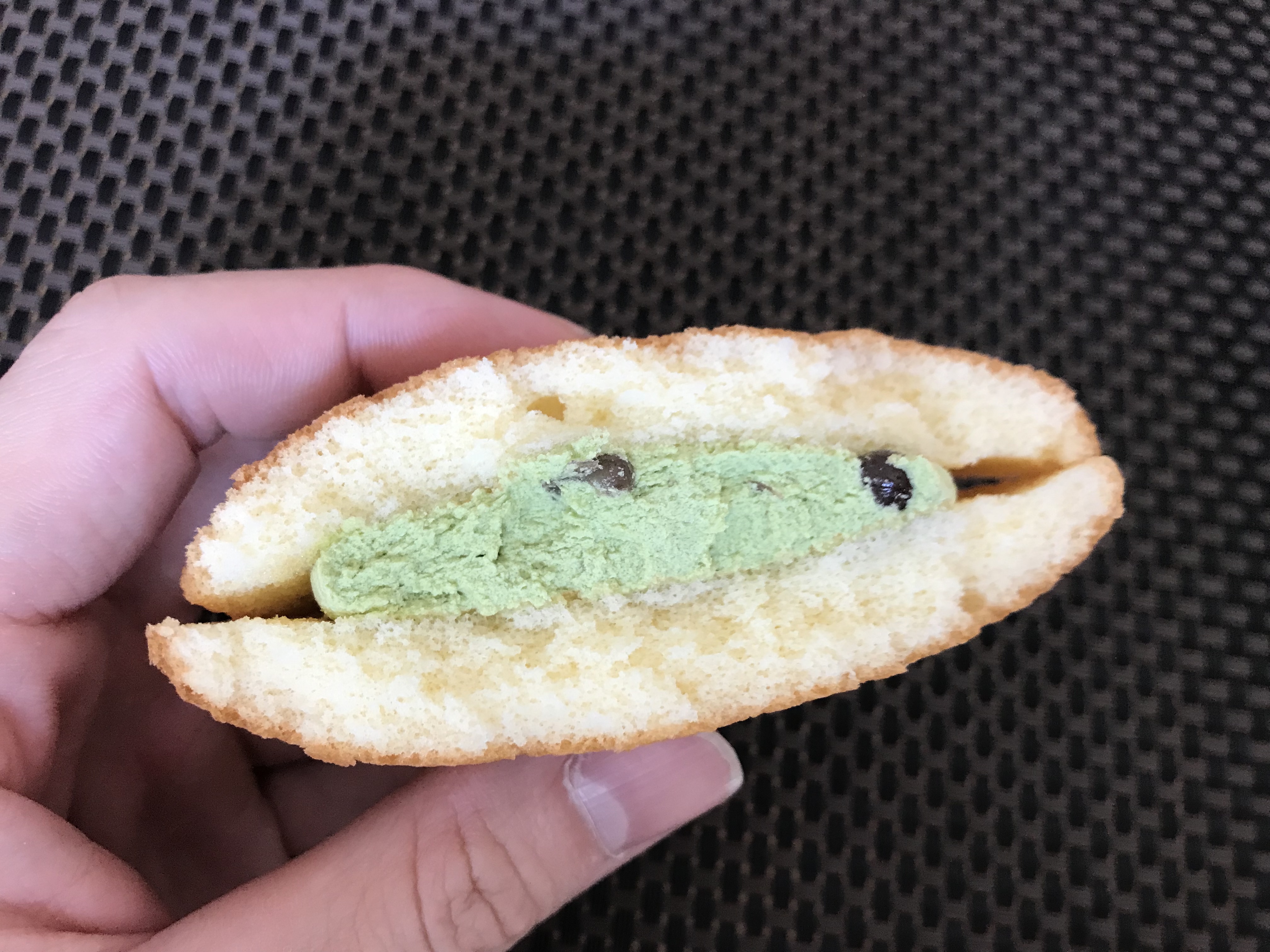 3D79ADEA-0EFB-4B2F-86E8-BA3AE8F7B0D7