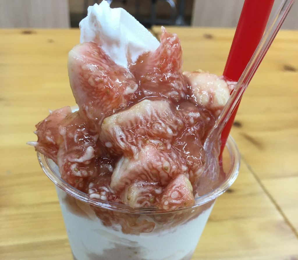 た〜っぷりの旬のいちじくを使ったパフェをがぶり！西条にある「周ちゃん丸ごとカフェ」に行ってきました！