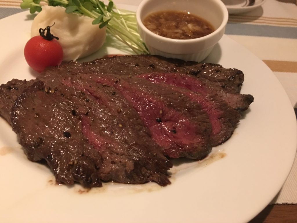 デートにも最適！西予市宇和町にあるお洒落なお店「ピノコーダ・キッチン」の「ビーフステーキ」を食べてきたよ！