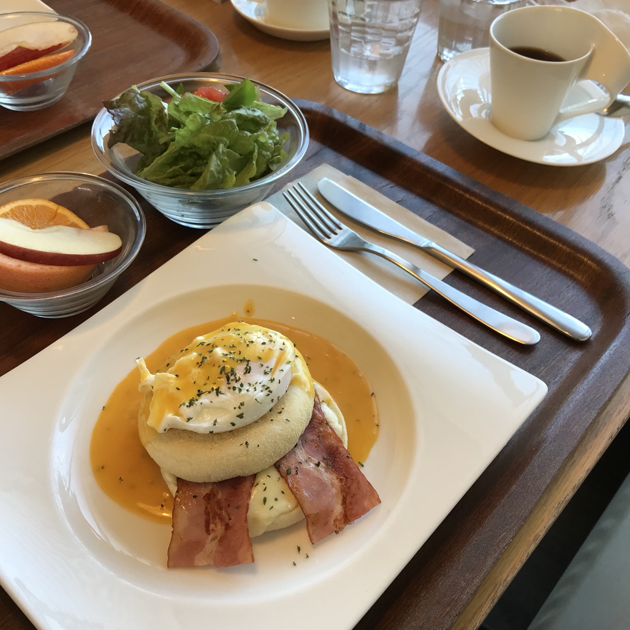 休日のモーニングにオススメ！松山市中村にある「カフェスパジオボタニカ」の「エッグベネディクト」を食べてきました！