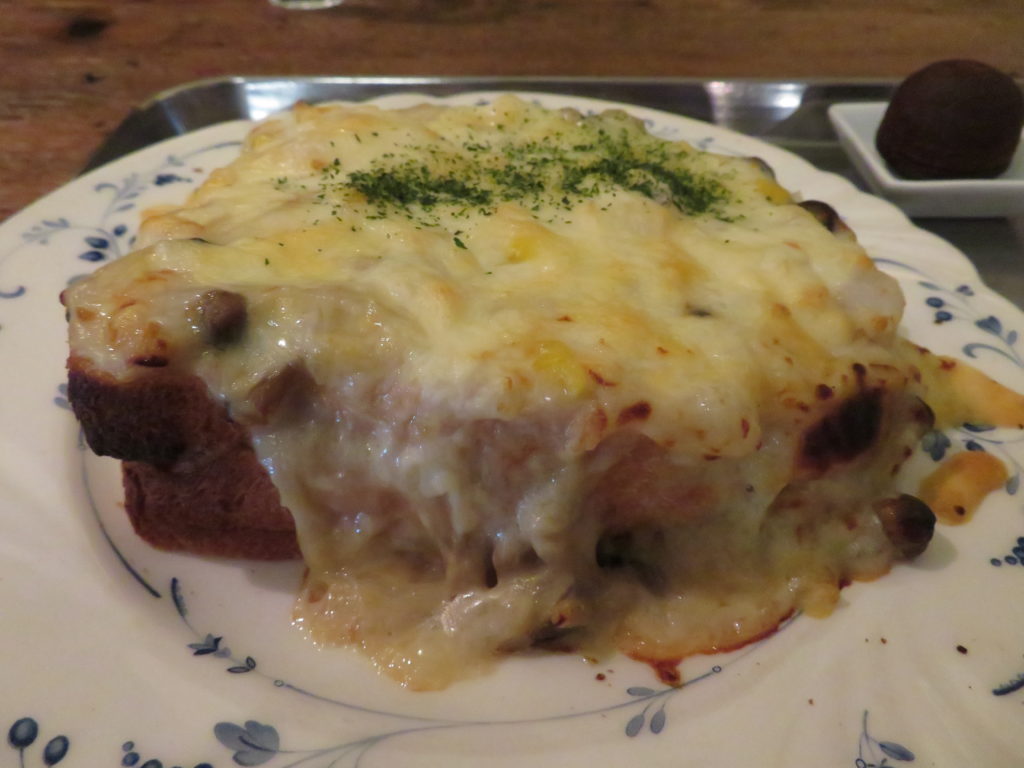 アンティーク雑貨がいっぱい。大洲市東大洲にあるお洒落なカフェ「ROY'S」さんでランチを食べてきました！