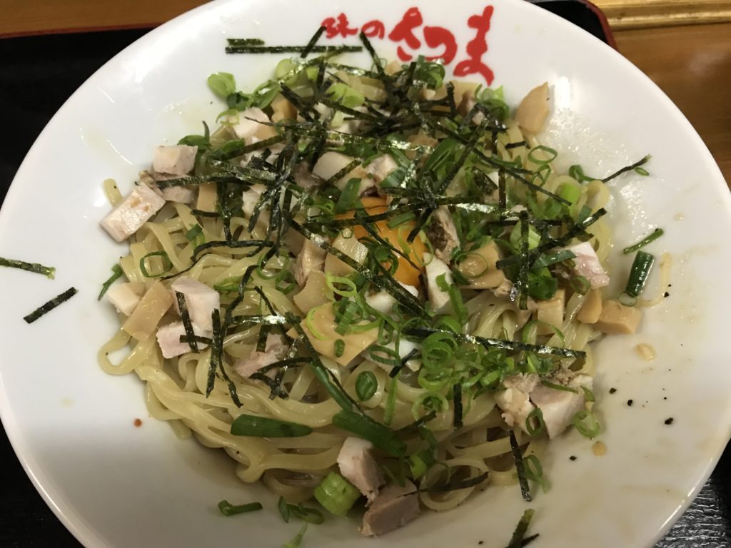 混ぜそばにもできる！新居浜市にある「味のさつま」の新メニュー「油そば」を食べてみた！