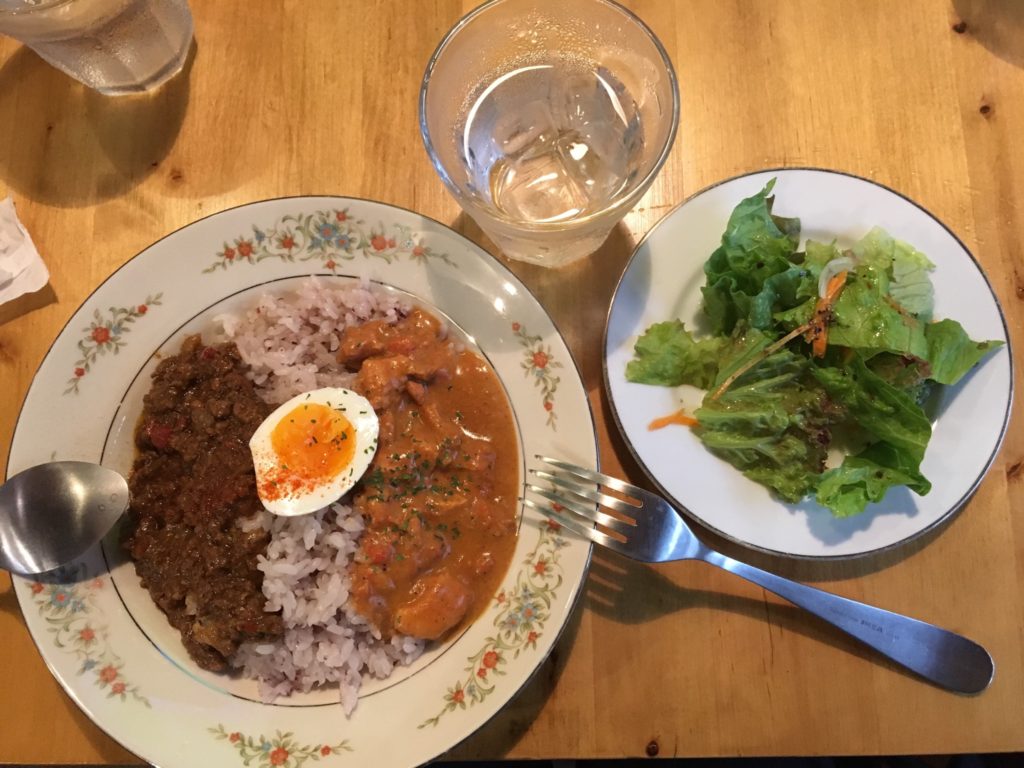 新規オープン！西予市宇和町にある「卯之町バールOTO」で人気のランチ（あいがけカレー）を食べてきました！