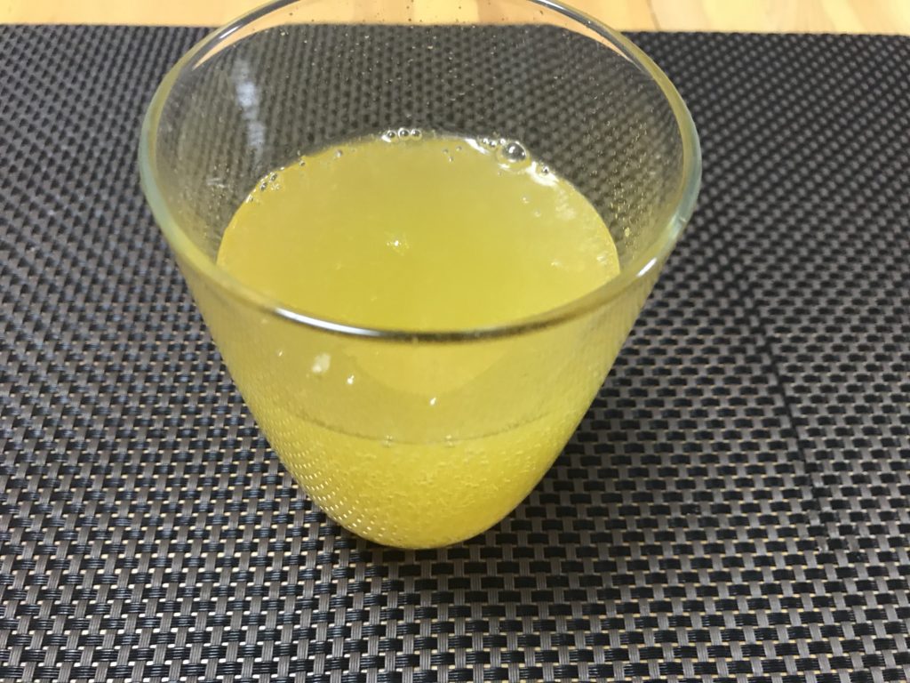 温泉の後の新定番！？みかんとレモンの果汁入りの「瀬戸内さんさん みれも夢サイダー」を買ってきたよ！