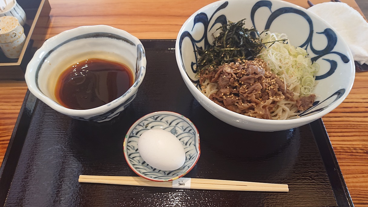 大洲まちの駅あさもや にある 分油屋 で 愛媛では珍しい食べ方の 辛肉つけそば を食べてきたよ Kitonaru きとなる