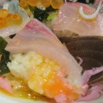 三崎港近くで海鮮食べるならここ!伊方町三崎の「まりーな亭」で「三崎のお友達丼」を食べてきました!