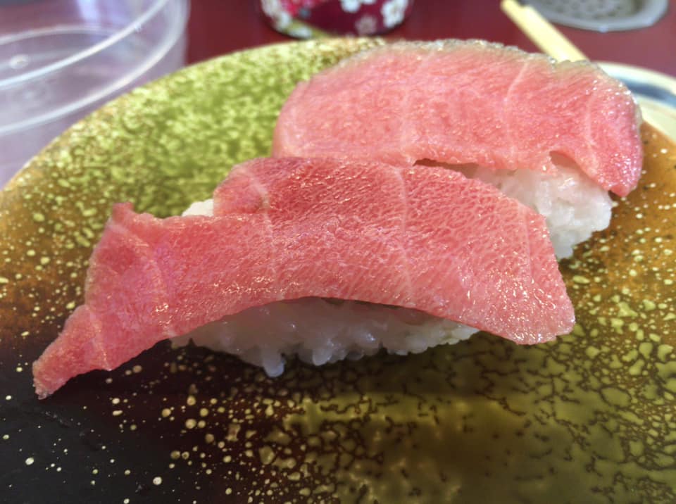高知県発祥のお寿司屋が愛媛県西条市にもあった 回転寿司 寿司一貫 で本マグロのトロを食べて プチ贅沢してきました Kitonaru きとなる