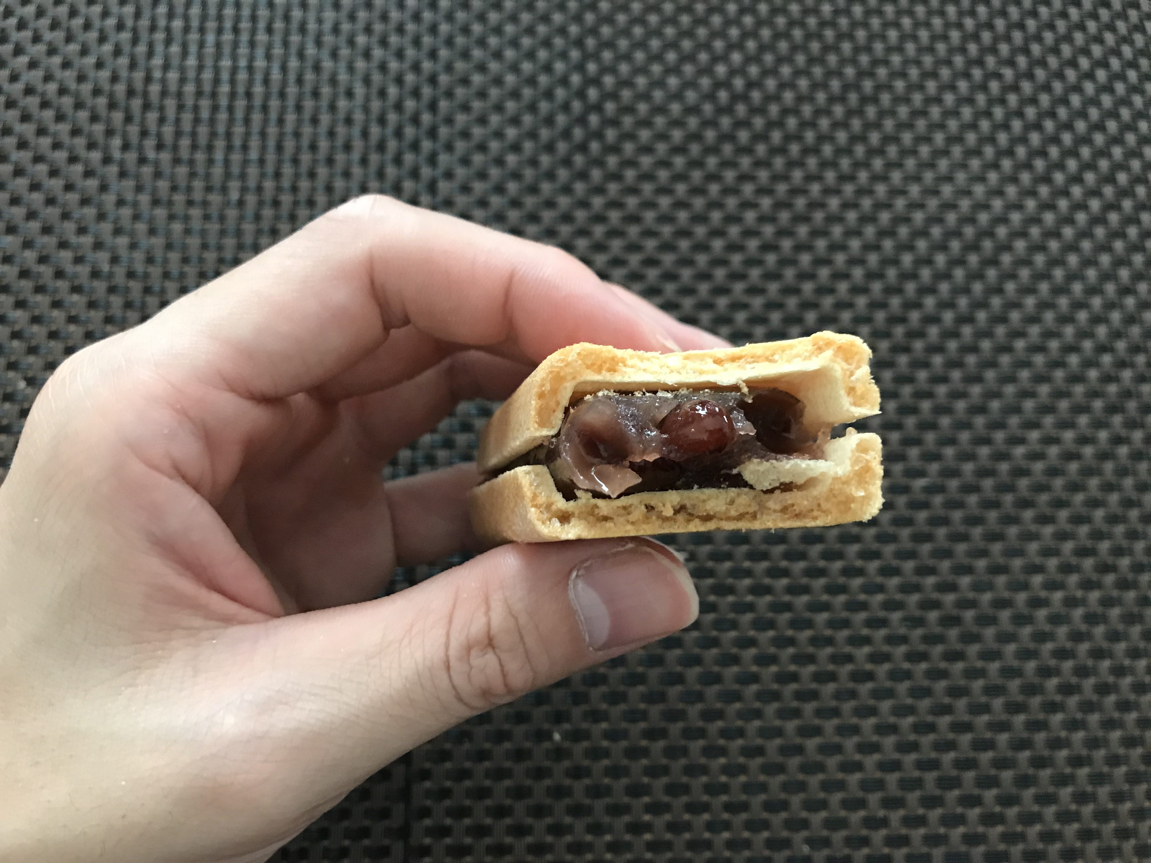 35D05F22-CCB8-4D6B-9F34-7EF08B7AAE77