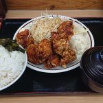 大盛りは正義!愛媛県境にある高知道の馬立PAで“ドカ盛り”メニュー「大盛りからあげ定食」を食べてきた!