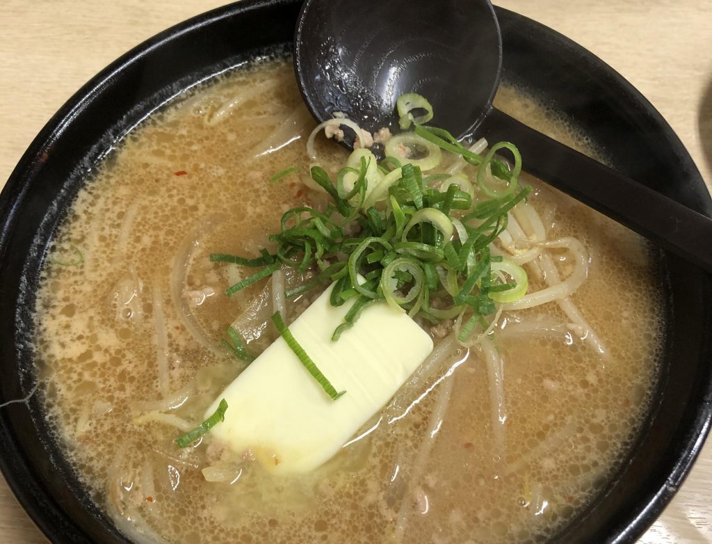 八幡浜市保内町のラーメン屋「もりもり」の絶品「味噌バターラーメン」を食べてきたよ！！