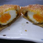 【愛媛カレーパン巡り】別子飴で有名な別子飴本舗でカレーパン販売!?ノーマルと辛口を食べ比べてみたよ!
