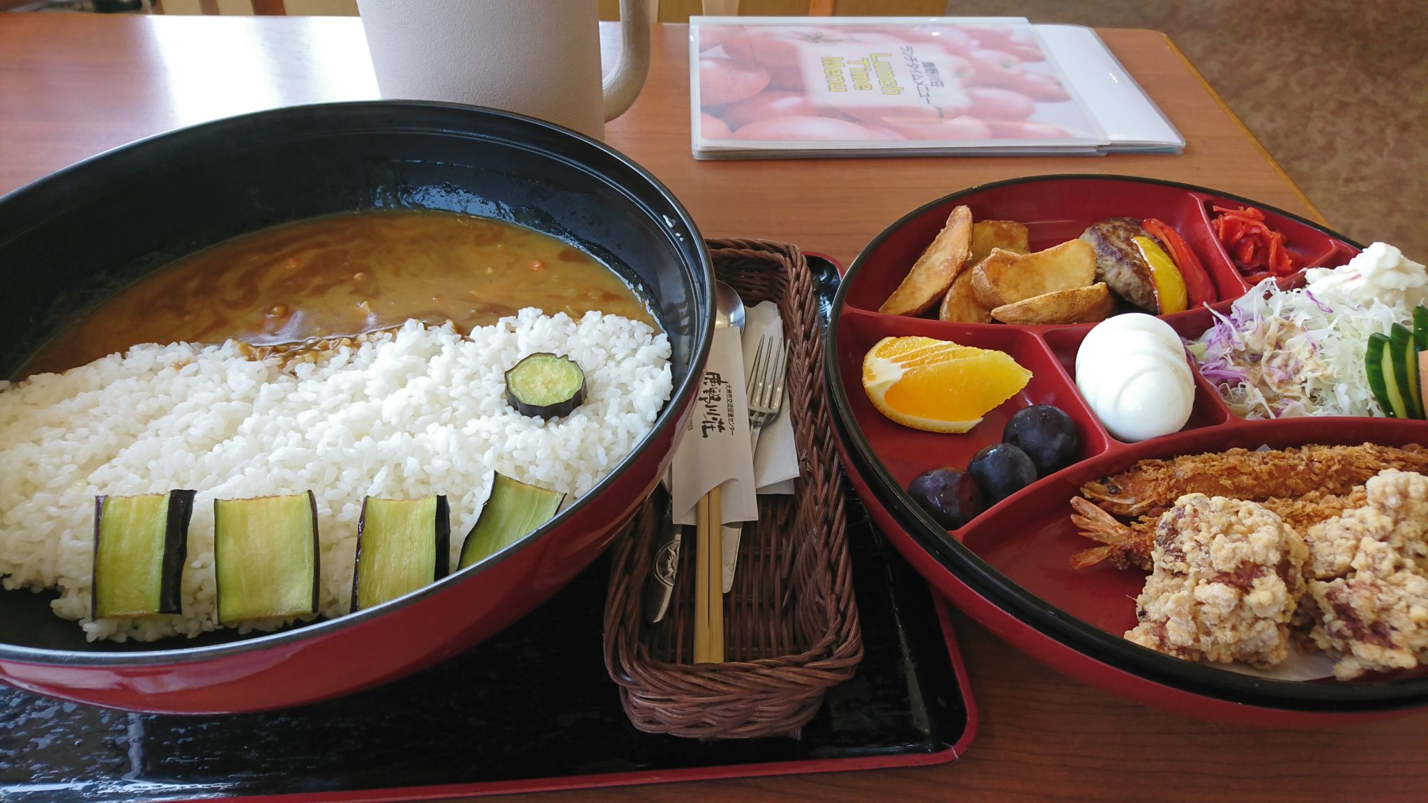日本最大！？大洲市「鹿野川荘」の超巨大な「鹿野川ダムカレー」を食べてきました！ KITONARU（きとなる）