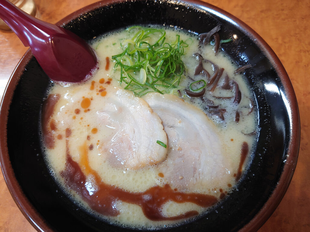 待望の豚骨ラーメン店！四国中央市に新規オープンした「こぶた堂」へ行ってきた！