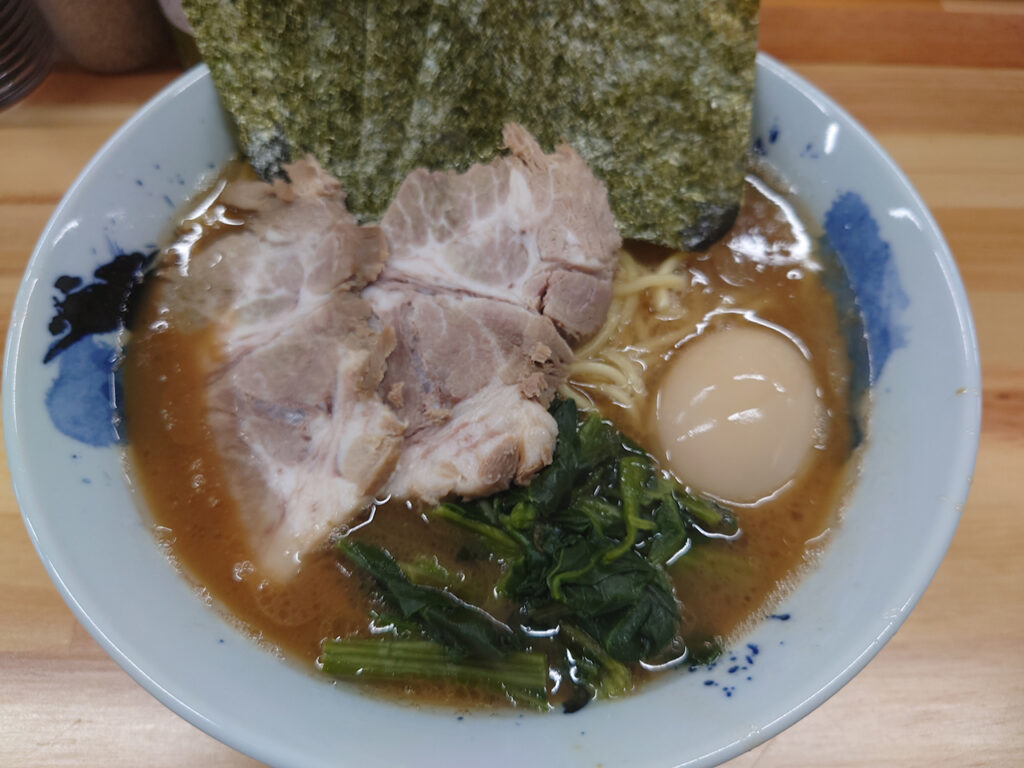 夏こそガッツリいけ！ 松山の「佐武家」（さたけや）で激濃家系ラーメンを堪能してきた！