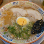 替え玉いっぱい夢いっぱい! 松山にある「久留米とんこつラーメン」でお腹いっぱい食べてきた!