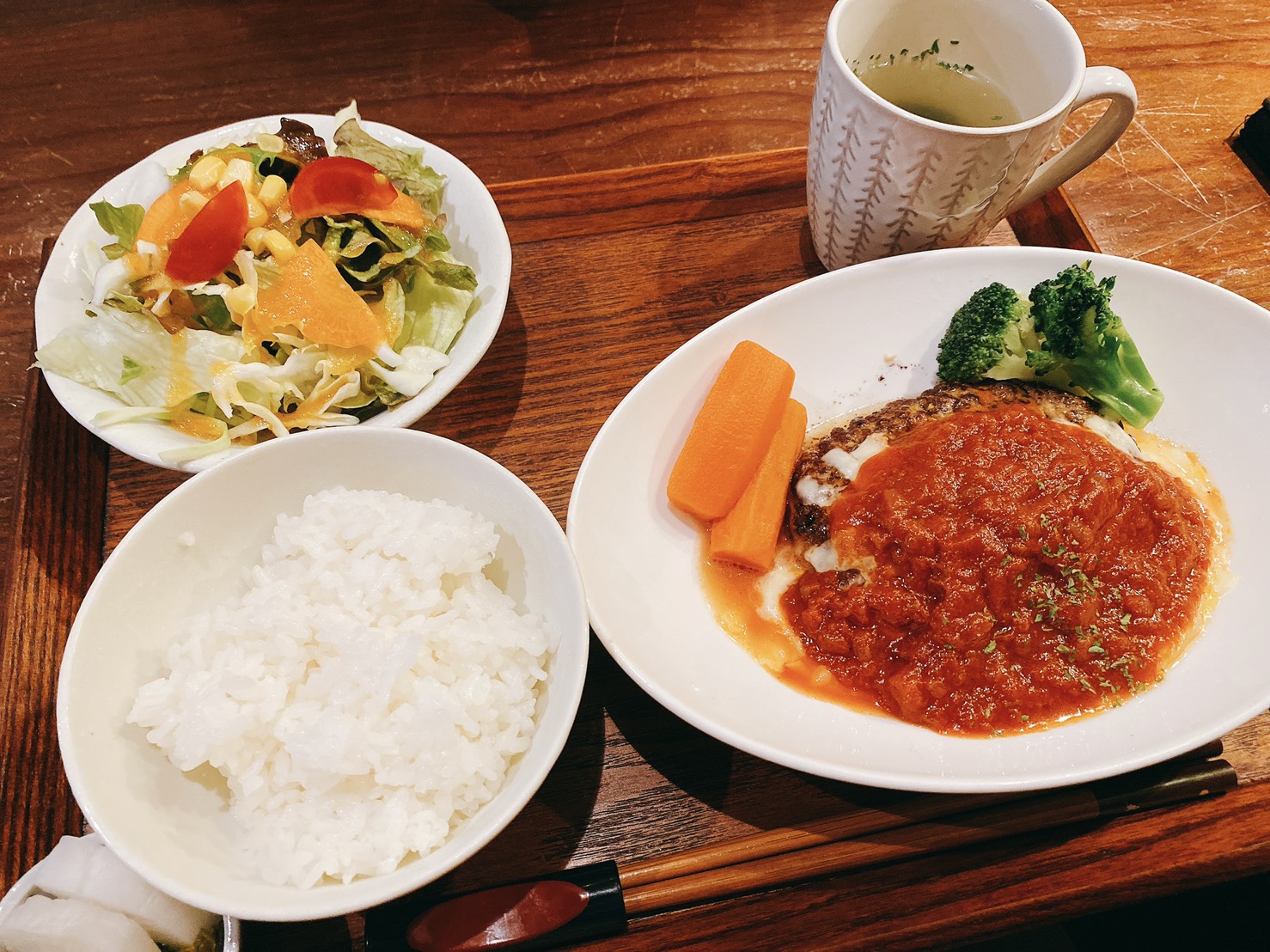 大洲城すぐ近く カフェ 羅り瑠れ櫓 らりるれろ で イタリアチーズハンバーグセット を食べてきたよ Kitonaru きとなる