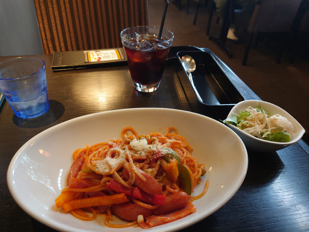 松山市の「元町珈琲」で優雅に喫茶ランチ！常設メニューの「幻の横濱ナポリタン」を食べてきた！