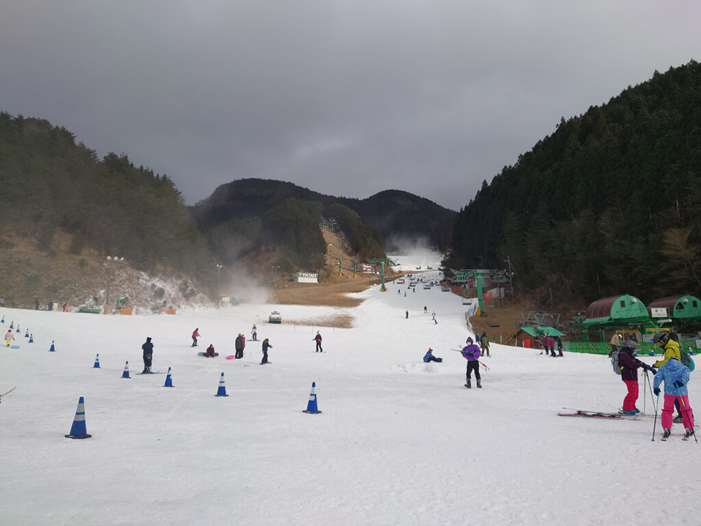 スキーにスノボ！久万スキーランドのゲレ食がグレードアップとの情報をゲット！真相を確認してきた！