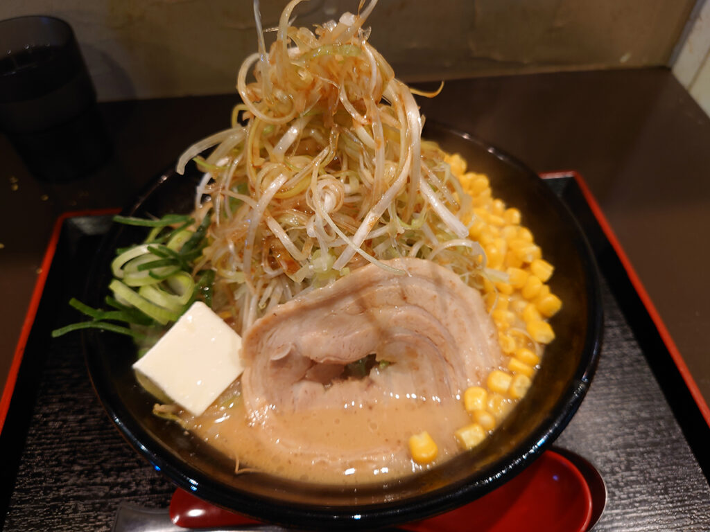 寒い冬の日にぴったり！松山にある味噌ラーメン「まる」で心も体もぽっかぽかに！