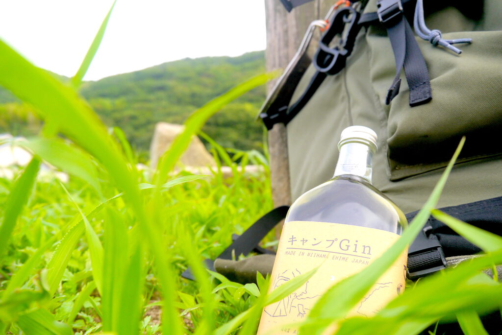 キャンプのお酒の最適解！？「アーベントイアー」と「近藤酒造」が共同開発した「キャンプGin」を紹介するよ！