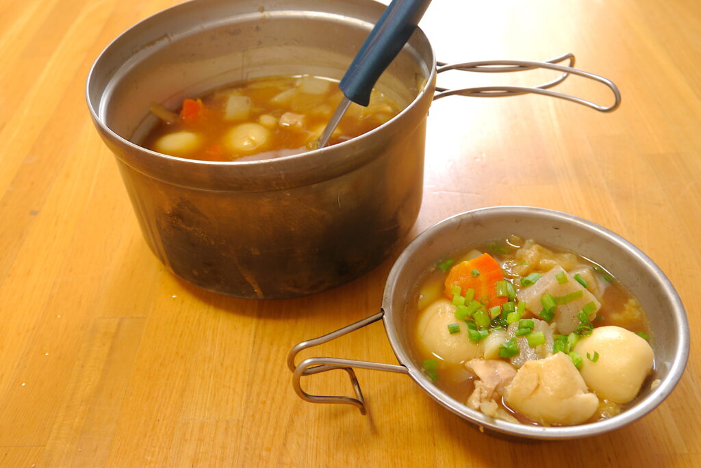 寒くなるこの時期の愛媛キャンプには「芋炊きの素」がおすすめ