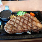 分厚い肉を食え! 全国チェーンだけど県内唯一の「ステーキガスト」(三津浜港近く)に行ってきた!