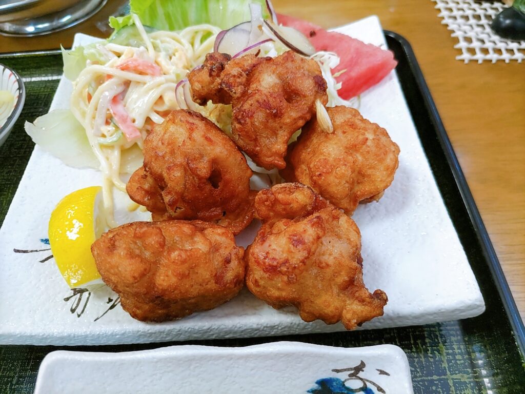 西予市卯之町駅からすぐ！和洋食が揃う「みのり食堂」で「唐揚げ定食」を食べてきました！