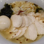 ラーメン屋です↓ 松山市の「とりそば翔」であっさりだけど濃厚な麺をいただく!