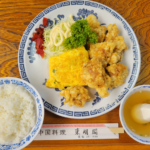 サクサク唐揚げがたまらない!「東明閣」人気のランチを食べ比べしてきたよ!