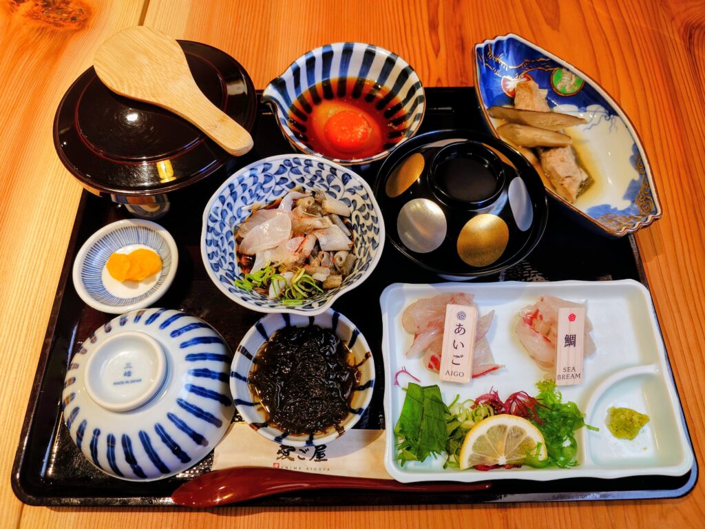 松山ロープウェイ街にオープンした「愛ご屋」で、あいご料理をいただいてきました！